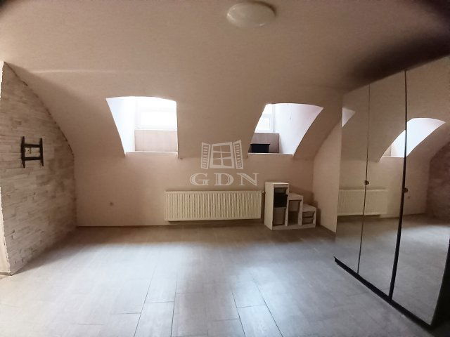 Eladó téglalakás, Budapesten, VIII. kerületben 34.7 M Ft