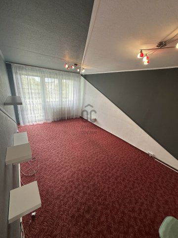 Eladó panellakás, Százhalombattán 65 M Ft, 3 szobás