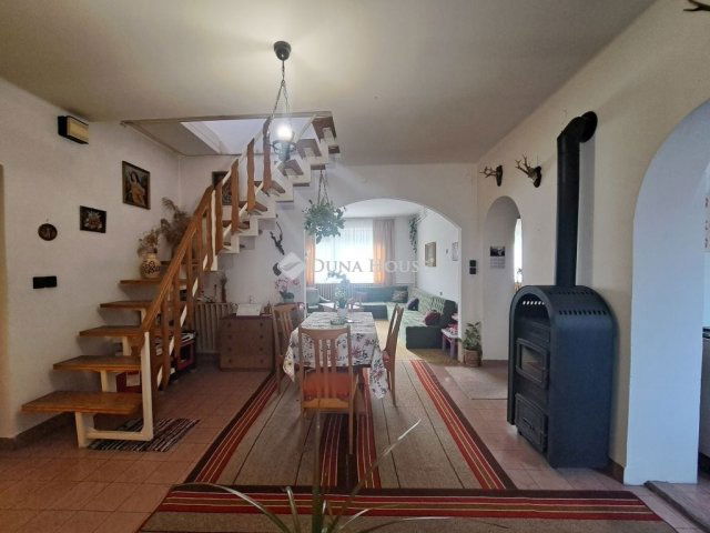 Eladó családi ház, Baján 59.8 M Ft, 4 szobás