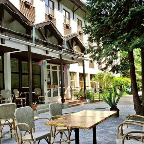 Eladó hotel, Salgótarjánban 290 M Ft, 31 szobás