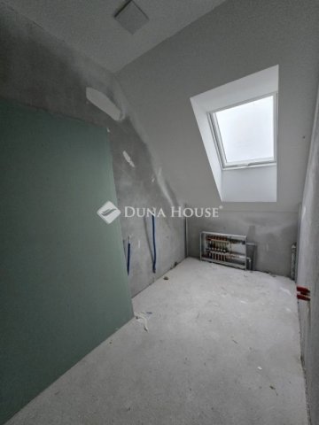 Eladó családi ház, Aranyosgadányban 98 M Ft, 7 szobás