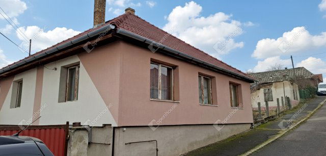 Eladó családi ház, Sátoraljaújhelyen 44.9 M Ft, 5 szobás