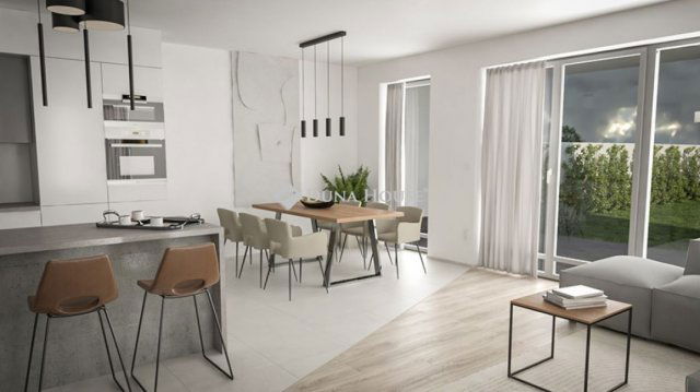 Eladó családi ház, Veszprémben 239.78 M Ft, 6 szobás