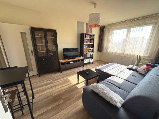 Eladó panellakás, Budapesten, XV. kerületben 64.99 M Ft, 2 szobás