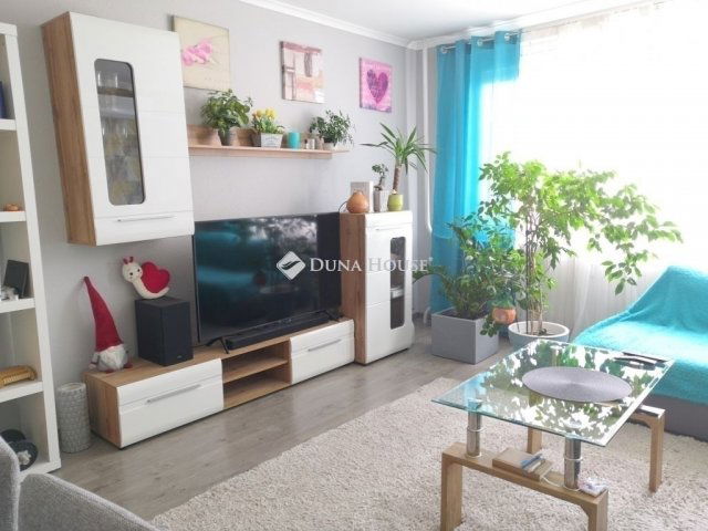 Eladó panellakás, Budapesten, XX. kerületben 66 M Ft, 2 szobás