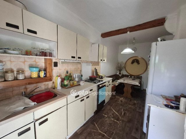 Eladó családi ház, Verpeléten 17.8 M Ft, 3 szobás