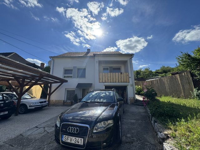 Eladó családi ház, Pécsett, Gém utcában 84.9 M Ft, 4+1 szobás