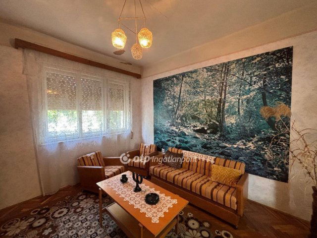 Eladó családi ház, Dögén 19.9 M Ft, 4 szobás