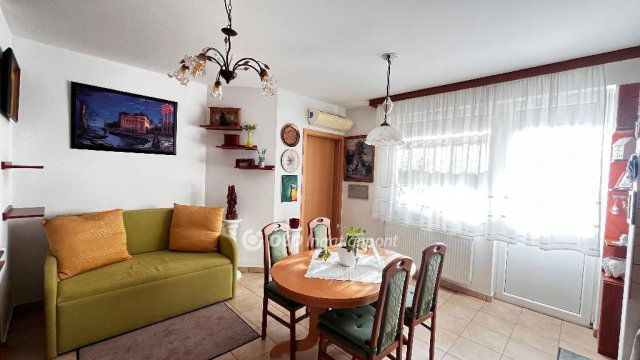 Eladó téglalakás, Szigetszentmiklóson 67.9 M Ft, 1+2 szobás