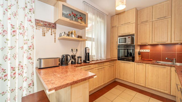 Eladó családi ház, Szigetszentmiklóson, Nádas utcában 150 M Ft