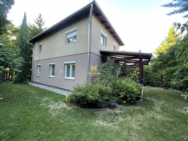 Eladó ikerház, Budapesten, XVIII. kerületben, Háromszéki utcában