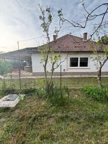 Eladó családi ház, Budapesten, XVII. kerületben 99 M Ft