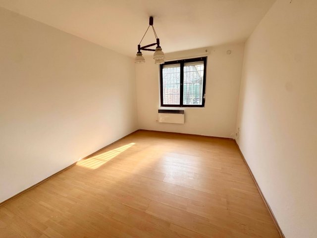 Eladó családi ház, Budapesten, XX. kerületben 46.9 M Ft