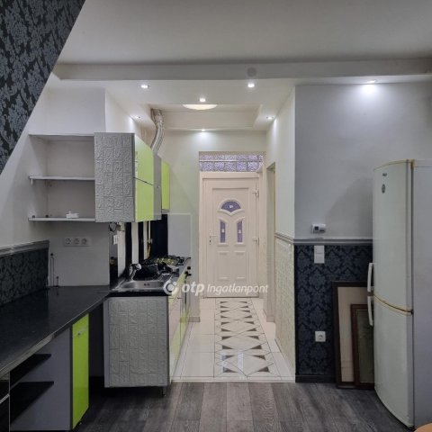 Eladó téglalakás, Budapesten, XXI. kerületben 27.5 M Ft