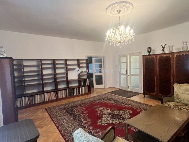 Eladó téglalakás, XIV. kerületben, Szuglói körvasút soron