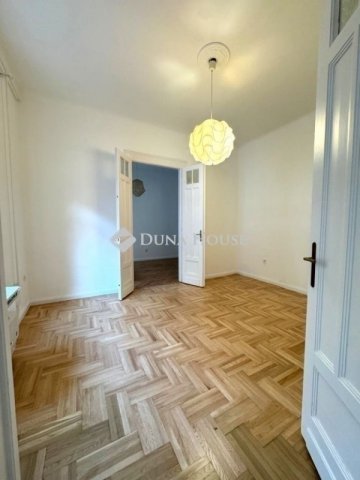 Eladó téglalakás, Budapesten, XII. kerületben 95 M Ft, 2 szobás