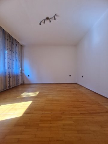 Eladó téglalakás, Kismaroson 41.99 M Ft, 1 szobás
