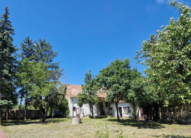 Eladó családi ház, Tapolcán 55 M Ft, 2 szobás