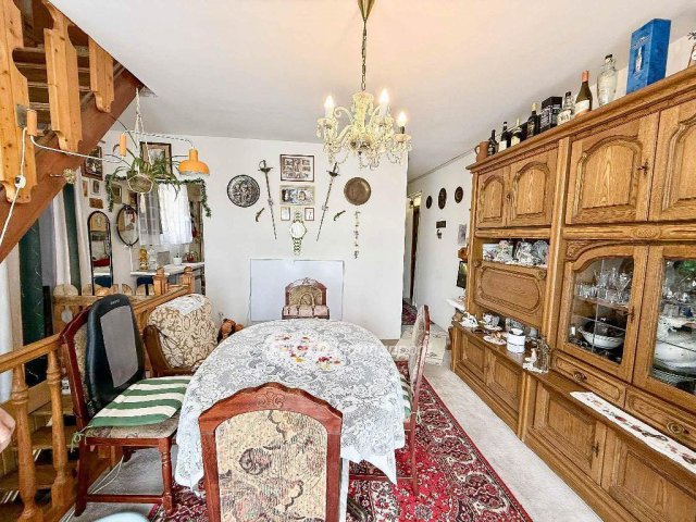 Eladó családi ház, Szigetszentmiklóson 99.5 M Ft, 5 szobás