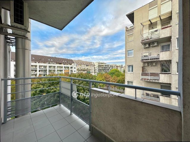 Eladó téglalakás, Budapesten, XIII. kerületben 110.9 M Ft