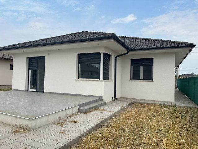 Eladó családi ház, Kecskeméten 90 M Ft, 4 szobás