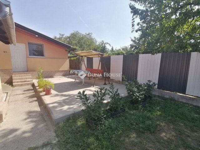 Eladó családi ház, Kulcson 36.5 M Ft, 1+3 szobás