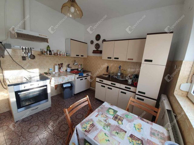 Eladó családi ház, Csokonyavisontán 36 M Ft, 4 szobás