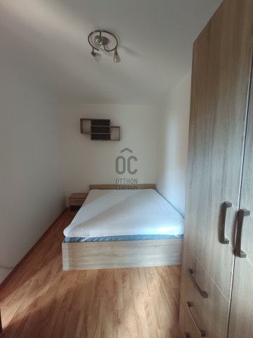 Kiadó téglalakás, albérlet, Pécsett, Koller utcában, 2 szobás