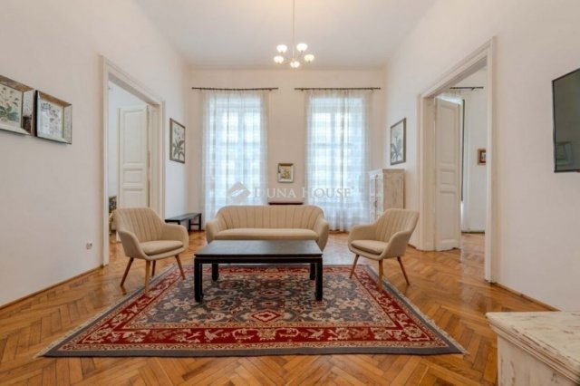 Eladó téglalakás, Budapesten, V. kerületben 259.9 M Ft, 3 szobás