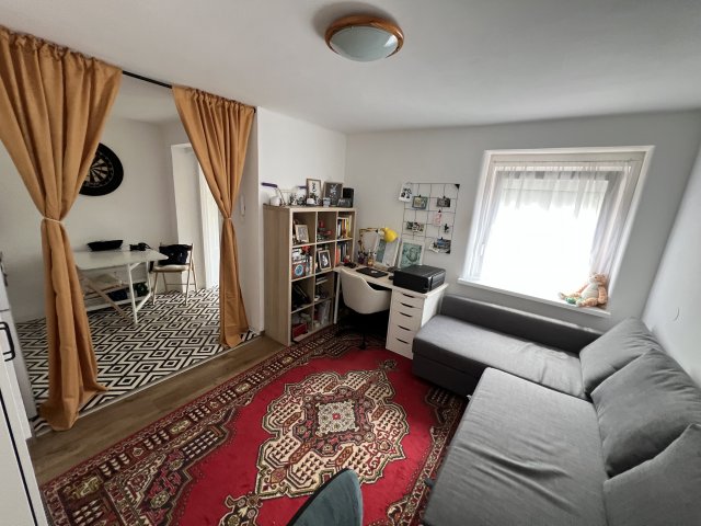 Eladó téglalakás, Pécsett 32 M Ft, 1 szobás