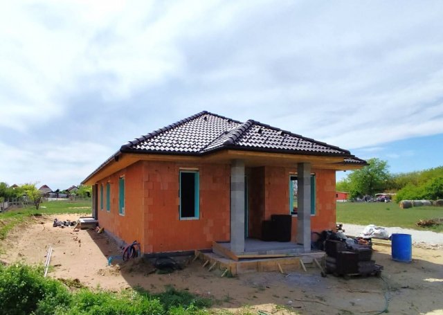 Eladó családi ház, Inárcson 114 M Ft, 5 szobás