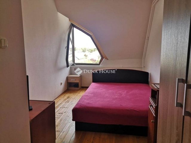 Eladó téglalakás, Szegeden 81.59 M Ft, 5 szobás