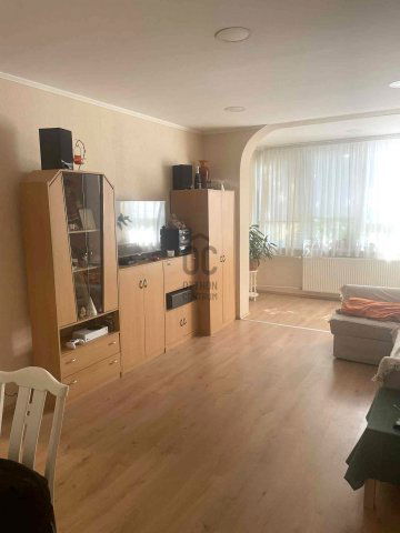 Eladó téglalakás, Budapesten, XXI. kerületben 69.9 M Ft