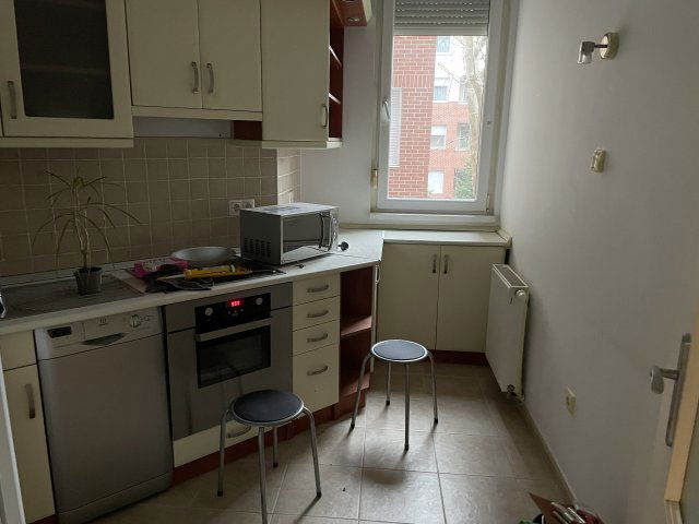 Kiadó téglalakás, albérlet, III. kerületben, Nánási úton