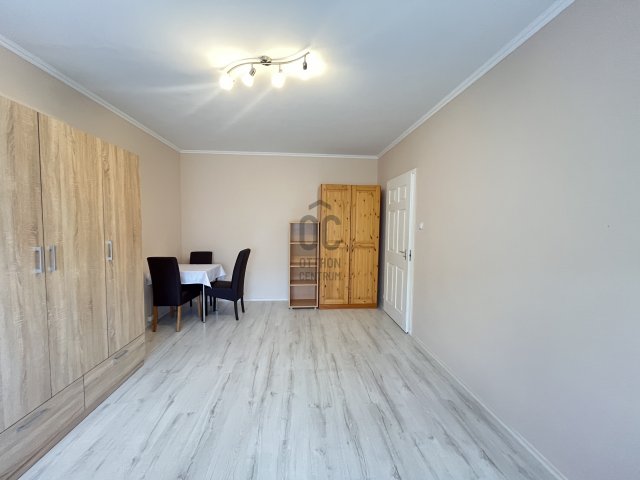 Kiadó panellakás, albérlet, Debrecenben 170 E Ft / hó, 2 szobás