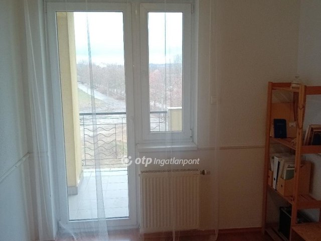 Eladó téglalakás, Dunaharasztin 62.5 M Ft, 2 szobás