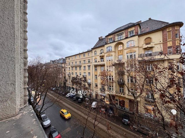 Eladó téglalakás, Budapesten, IX. kerületben 92 M Ft, 2 szobás