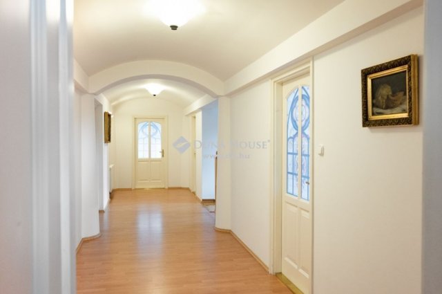 Eladó családi ház, Kecskeméten 248 M Ft, 6 szobás