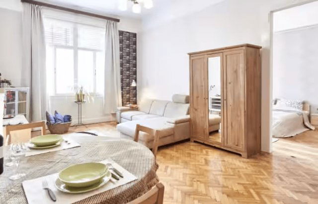 Kiadó téglalakás, albérlet, Budapesten, VI. kerületben