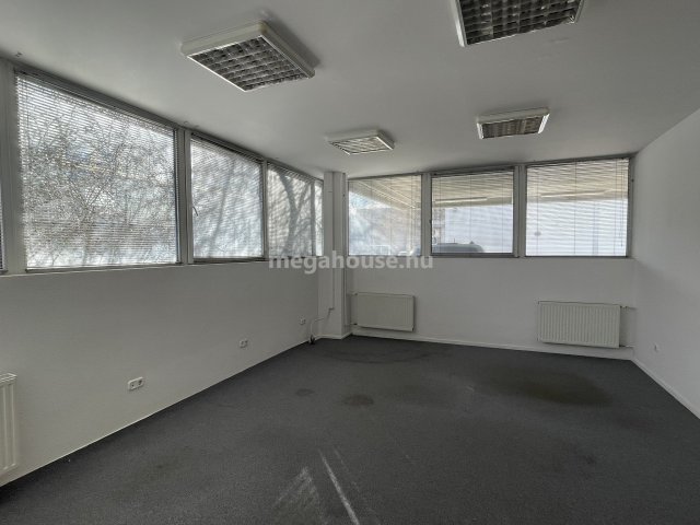 Kiadó üzlethelyiség, Budapesten, XXII. kerületben 226 E Ft / hó