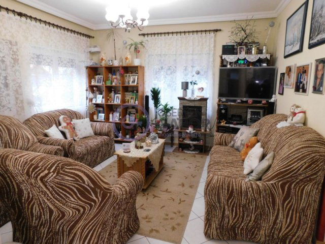 Eladó családi ház, Debrecenben 69.5 M Ft, 2 szobás