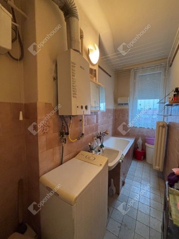 Eladó téglalakás, Győrött 47.5 M Ft, 2 szobás