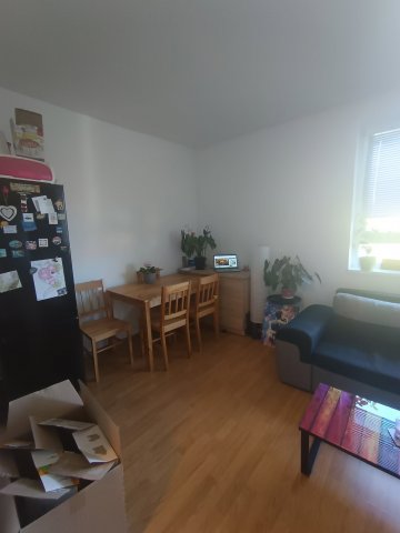 Kiadó téglalakás, albérlet, Pécsett, Dobó István utcában