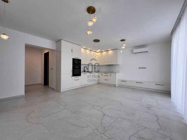 Eladó családi ház, Enesén 82.9 M Ft, 4 szobás