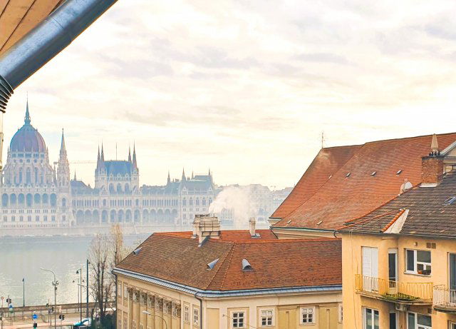 Eladó téglalakás, Budapesten, II. kerületben, Csalogány utcában
