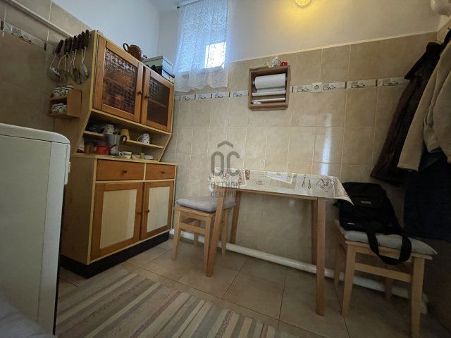 Eladó családi ház, Jászapátiban 25 M Ft, 2 szobás