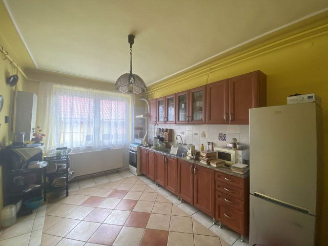 Eladó családi ház, Debrecenben 89 M Ft, 4 szobás