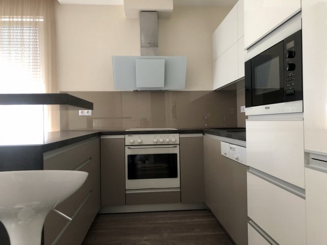 Kiadó téglalakás, albérlet, Győrött 250 E Ft / hó, 2+1 szobás