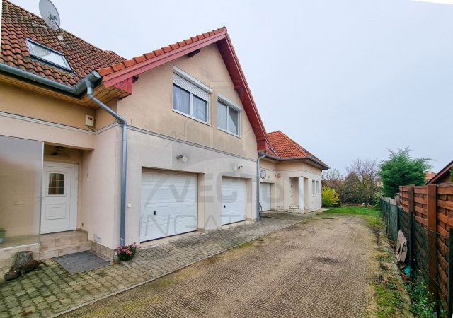 Eladó sorház, Szombathelyen 74 M Ft, 4 szobás