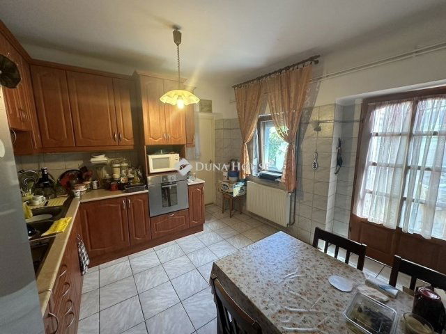 Eladó családi ház, Budapesten, XVIII. kerületben 145.8 M Ft